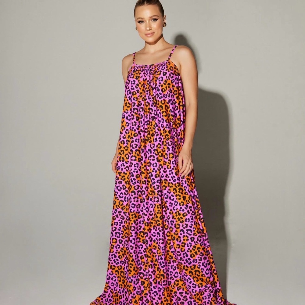 PAYLOT Vibrant Leopard Print Maxi Dress - UPF 50+